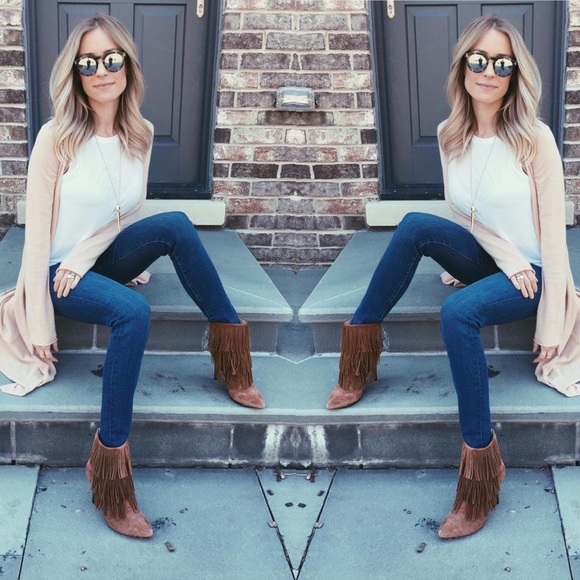 Kristin Cavallari | Chinese Laundry Fringe Heels - Picture 4 of 5